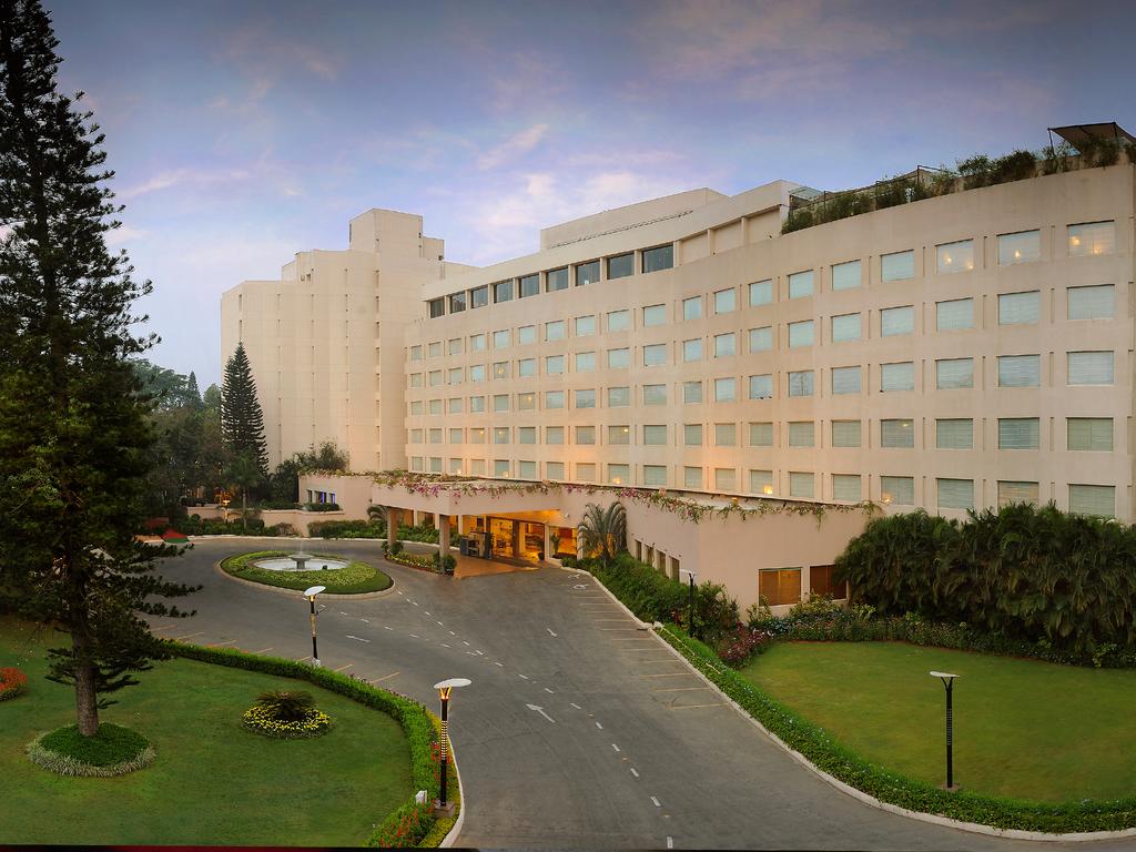 hotels-near-airport-in-bangalore-natural-top-wonders